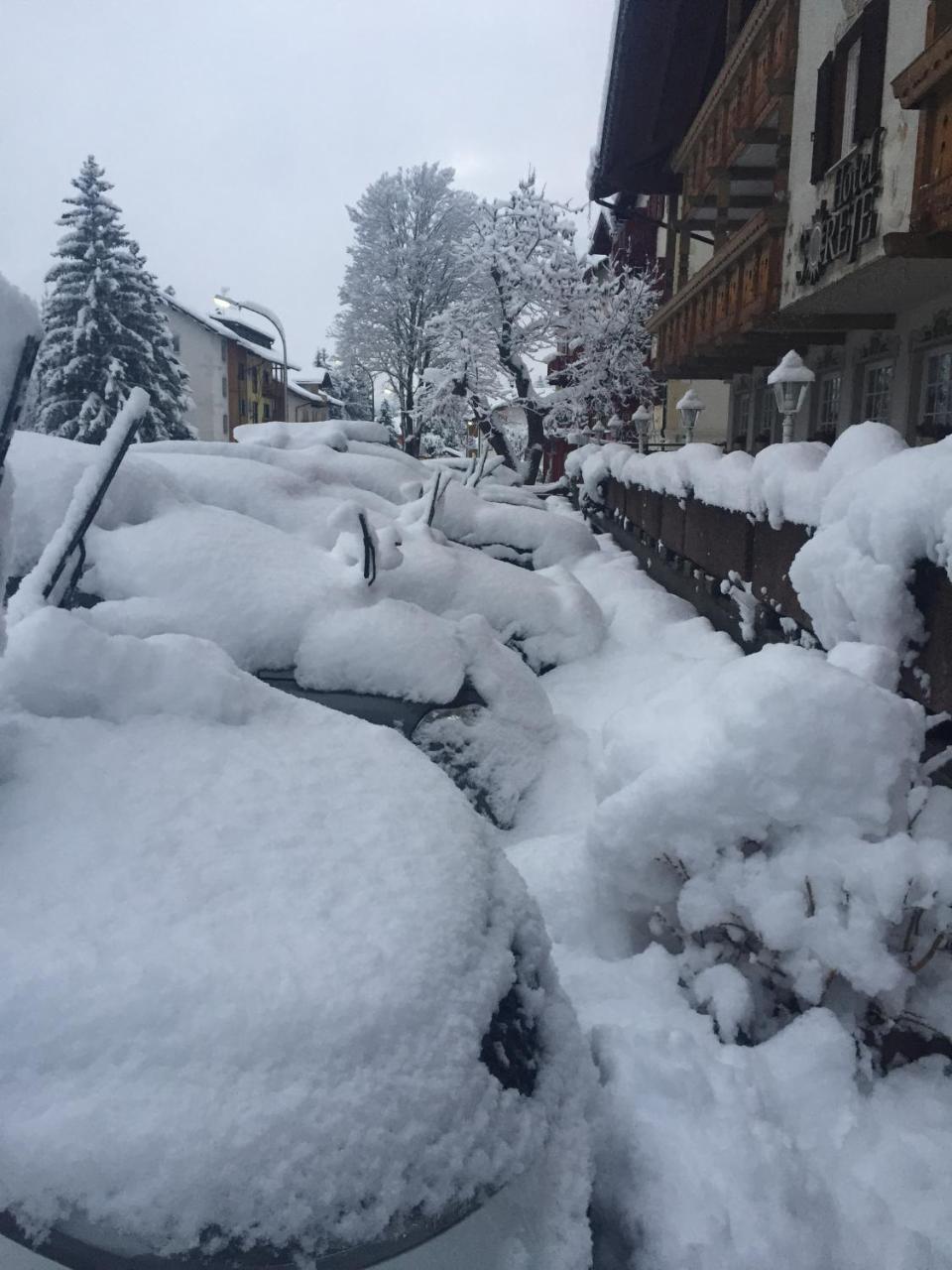 Hotel Garni Soreie Pozza di Fassa Exterior foto